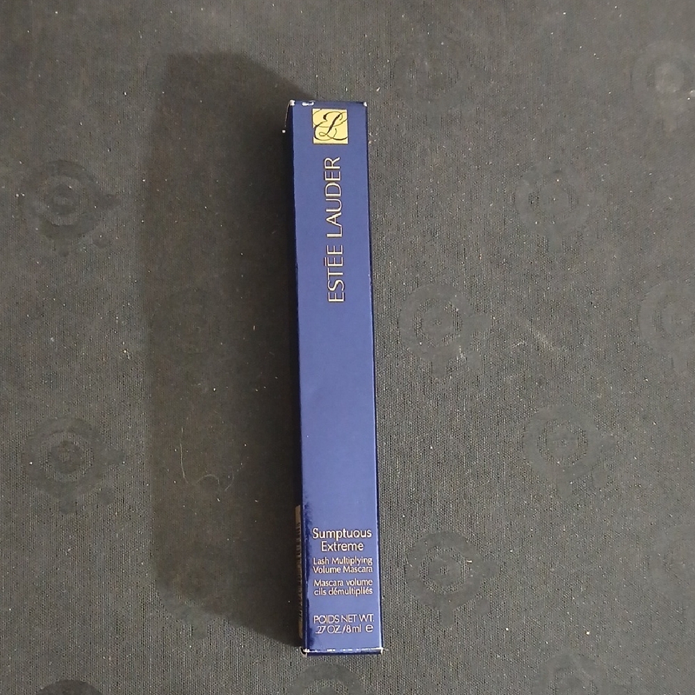 Estée Lauder Sumptuous Extreme Mascara In Extreme Black NIB